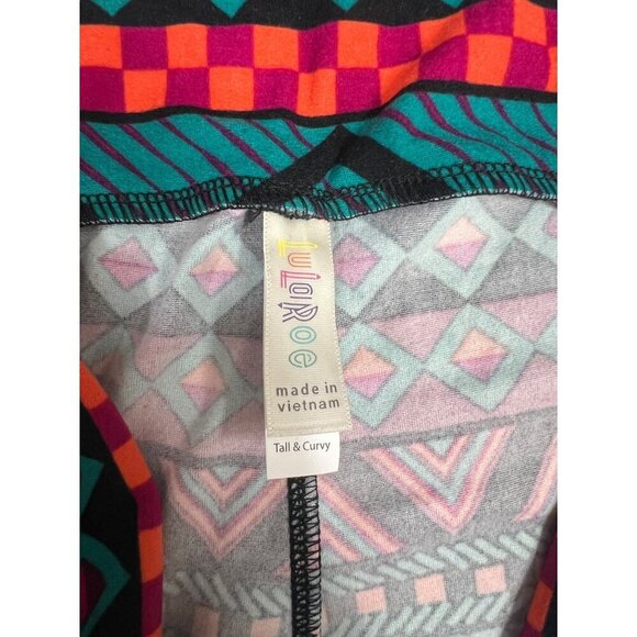 LuLaRoe Women's Tall & Curvy Super Soft Leggings - Picture 3 of 5